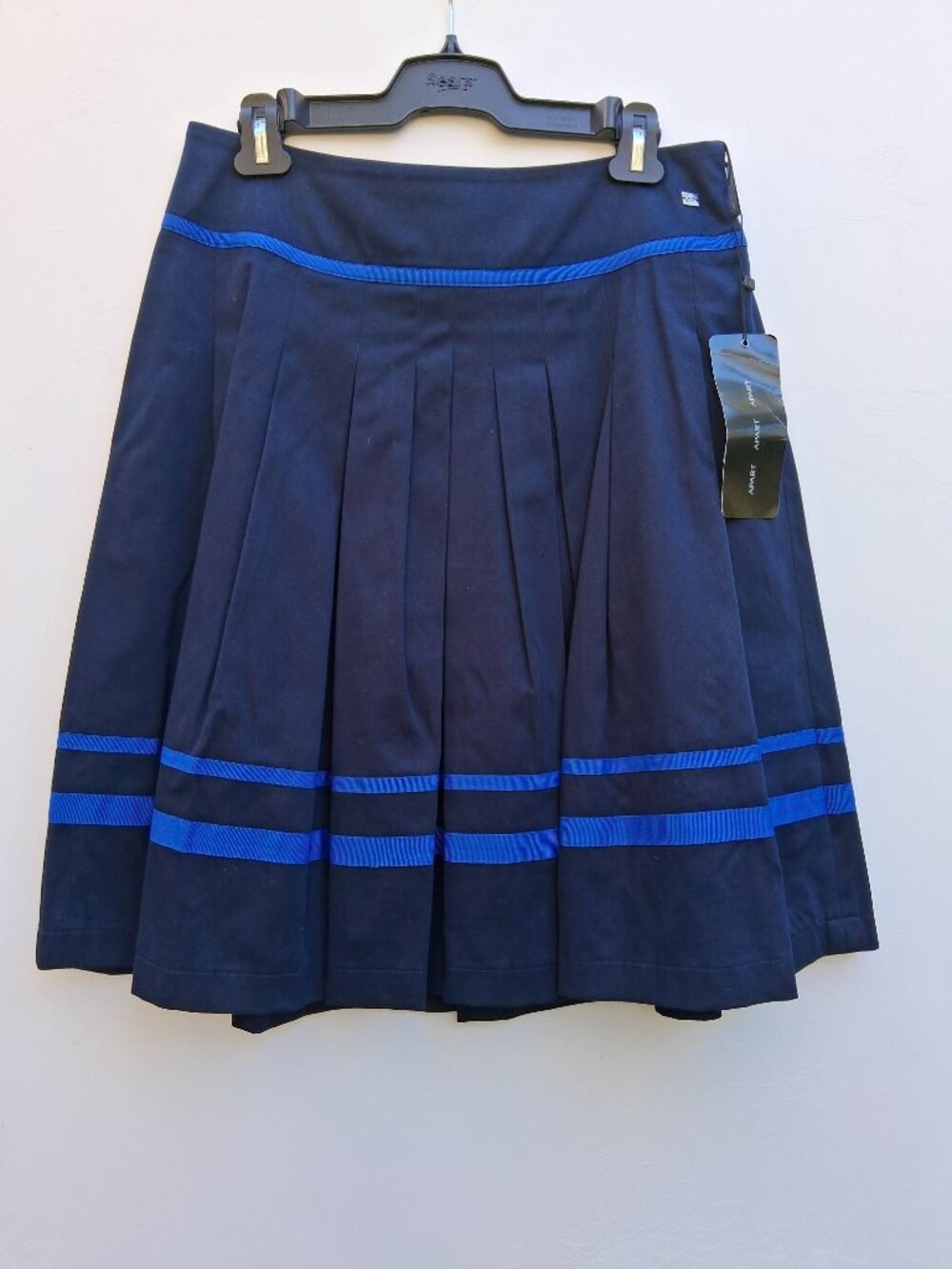 APART pleated cotton skirt with trim, navy (size 8)